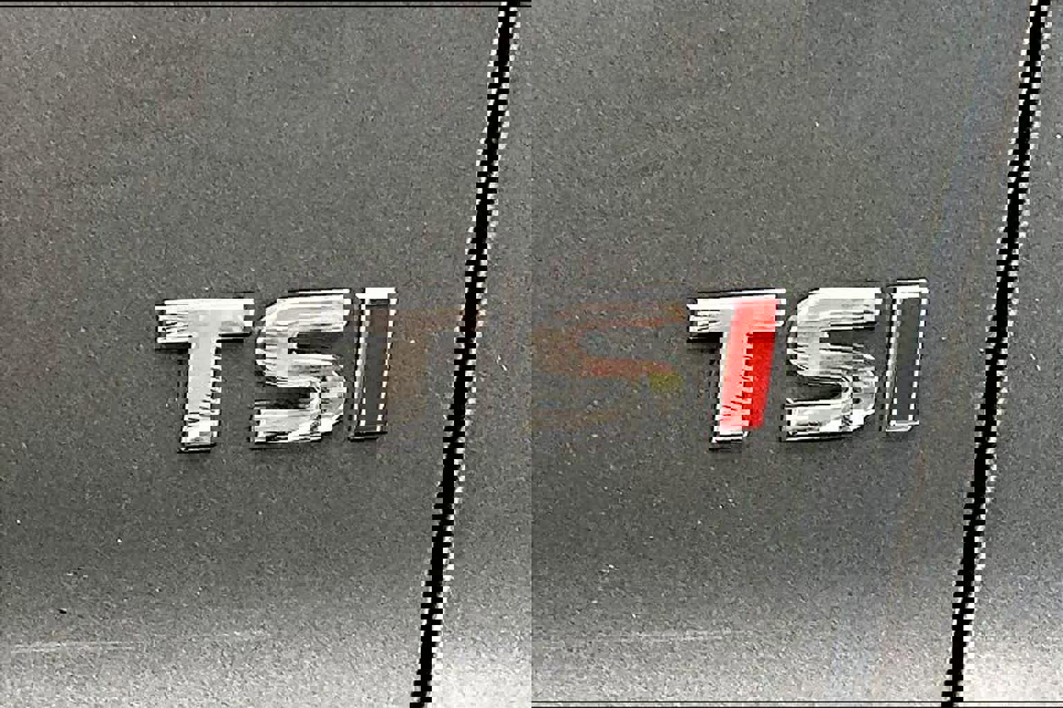 Used 2018 Volkswagen Passat 2.0T R-Line image 10