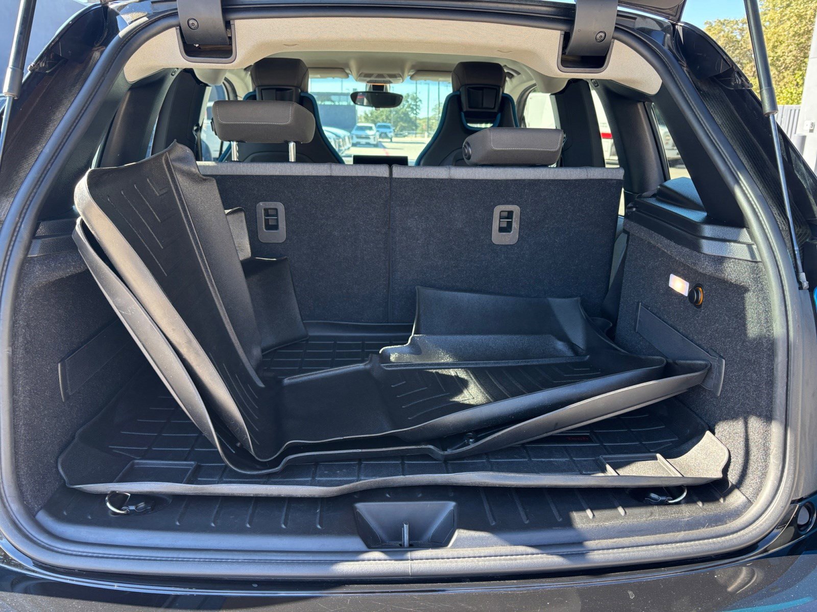 Used 2018 BMW i3 image 16