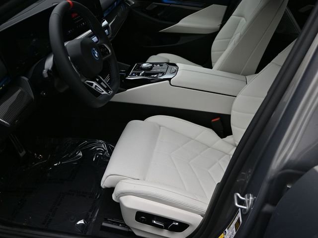New 2025 BMW i5 M60 w/ Premium Package image 17