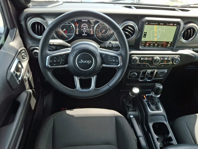 Used 2023 Jeep Wrangler Unlimited Sahara w/ Cold Weather Group AWD/4WD image 11