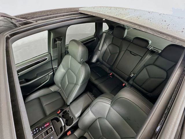 Used 2024 Porsche Macan S AWD/4WD image 23