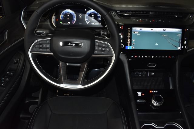 New 2026 Jeep Grand Cherokee L 4WD image 13