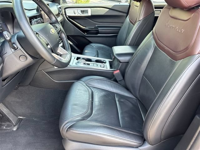 Certified 2023 Ford Explorer Platinum w/ Equipment Group 601A AWD/4WD image 16