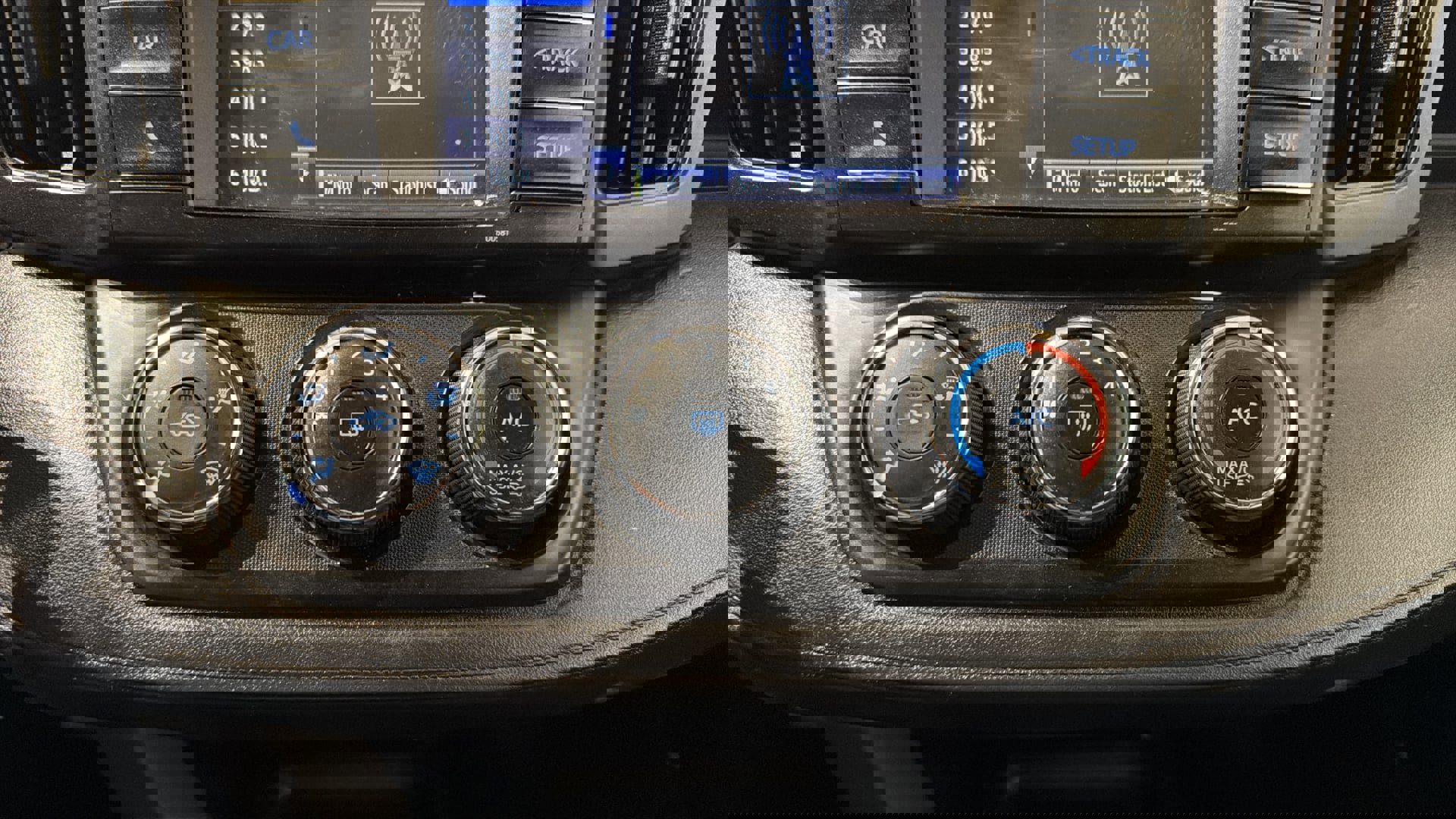 Used 2016 Toyota RAV4 LE image 28