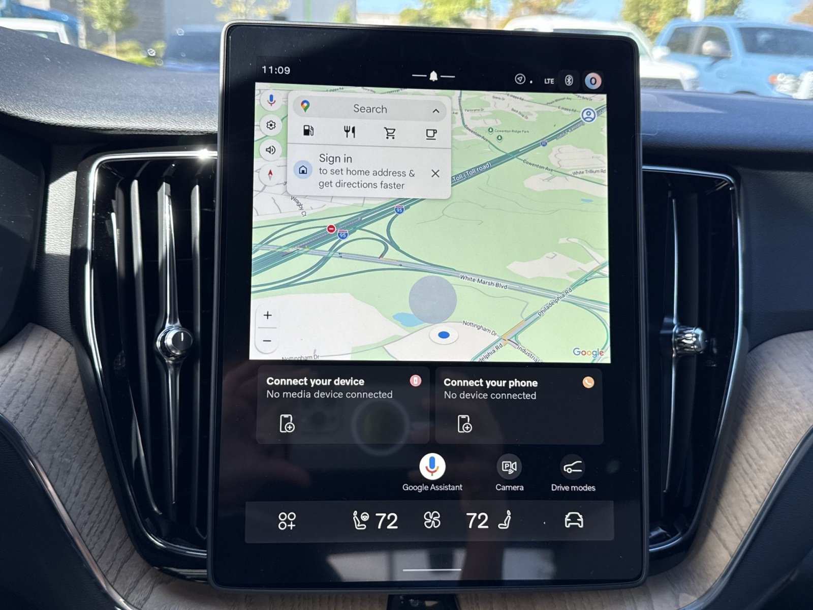 New 2027 Volvo XC60 B5 Plus AWD/4WD image 20