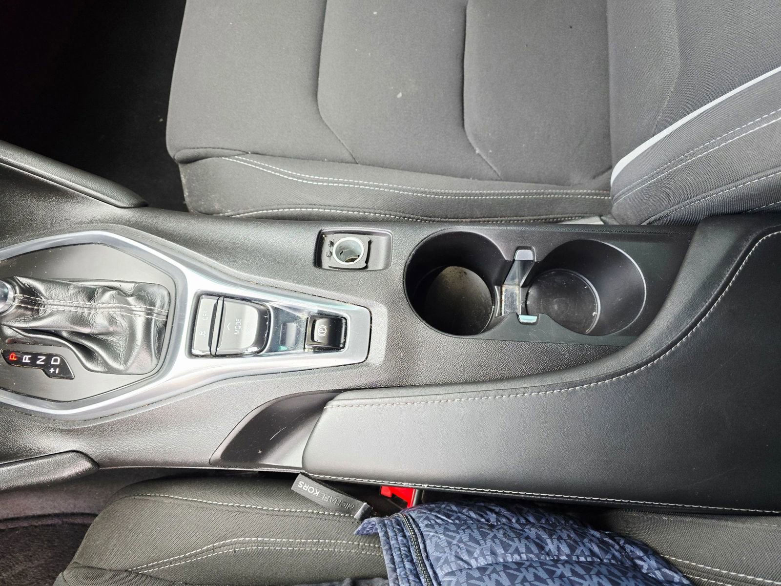 Used 2018 Chevrolet Camaro LT RWD image 21