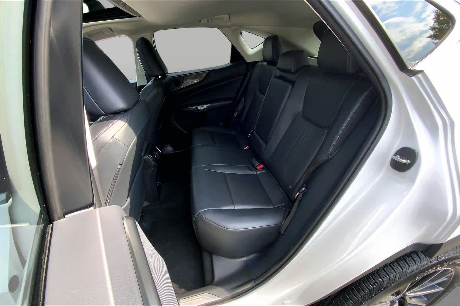Used 2024 Lexus NX 350 AWD image 21