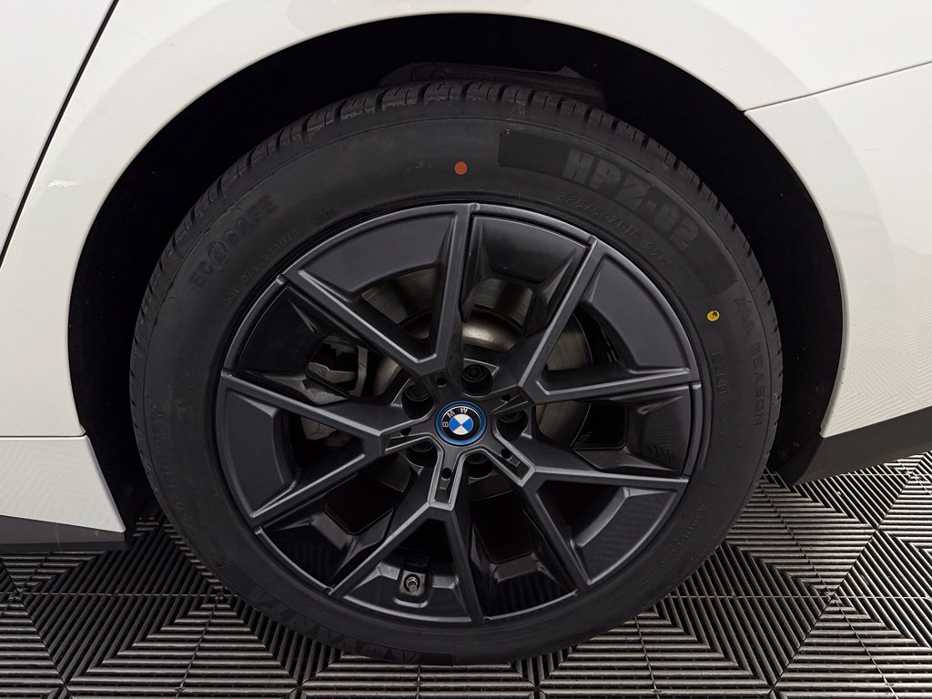 Used 2023 BMW i4 eDrive40 w/ Premium Package RWD image 10