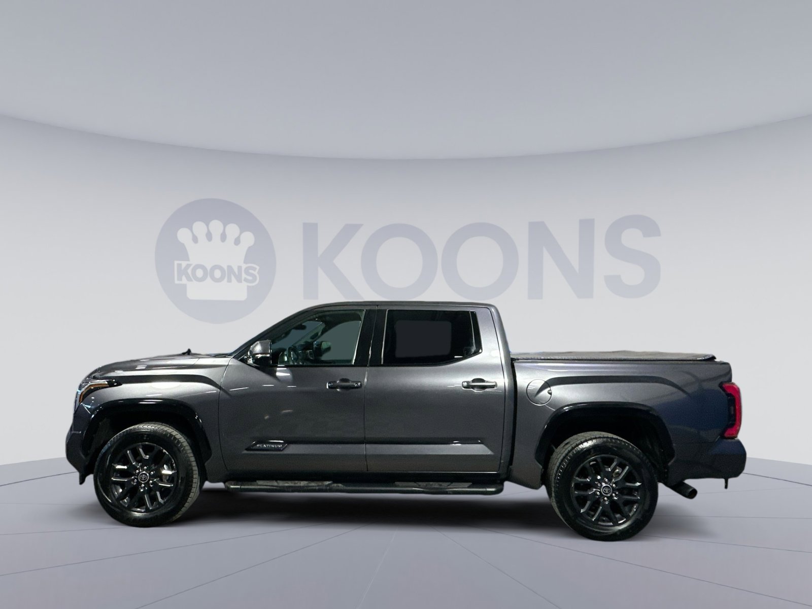 Used 2023 Toyota Tundra Platinum image 2