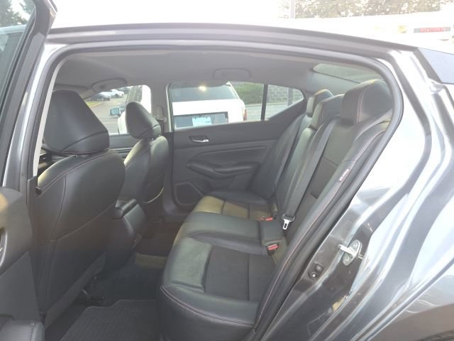 Used 2022 Nissan Altima 2.5 SR AWD/4WD image 25