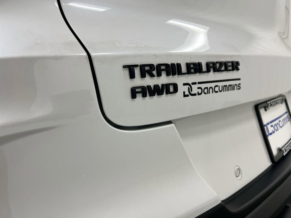 New 2026 Chevrolet TrailBlazer RS w/ Convenience Package AWD/4WD image 26