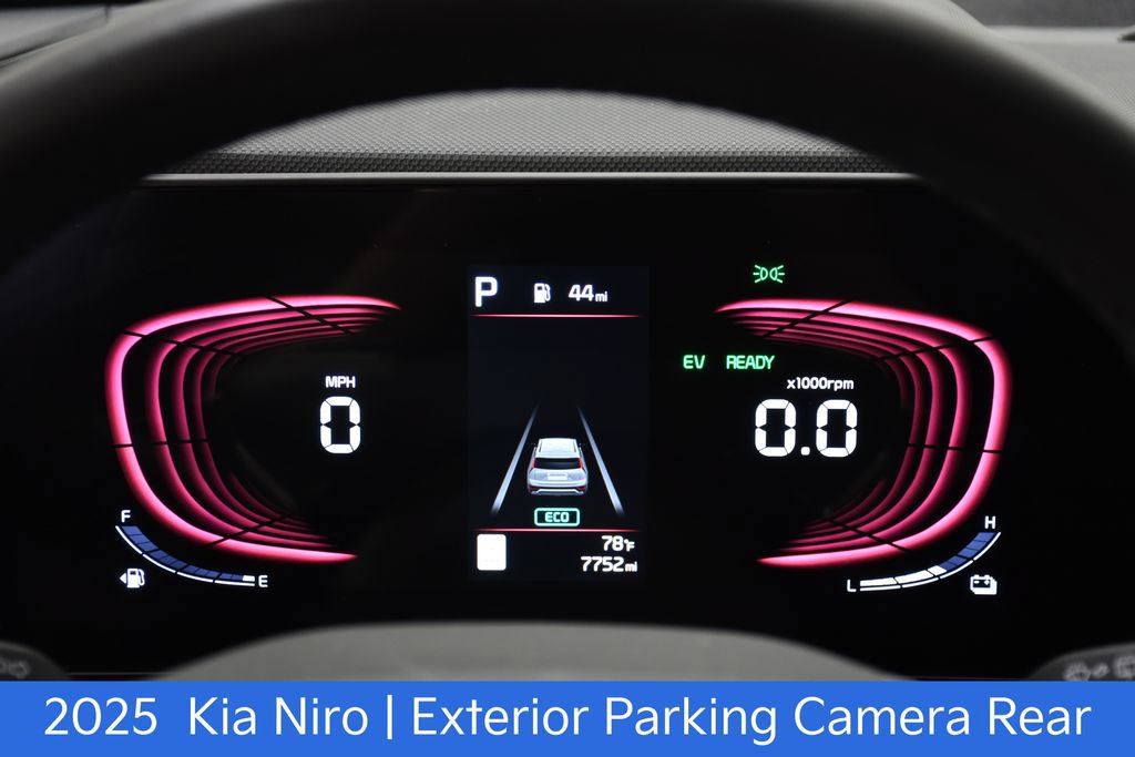 Certified 2025 Kia Niro EX FWD image 13