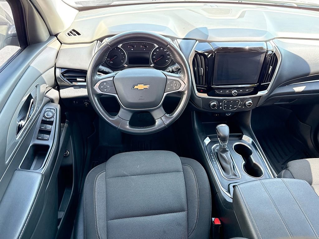 Used 2021 Chevrolet Traverse LT AWD/4WD image 22