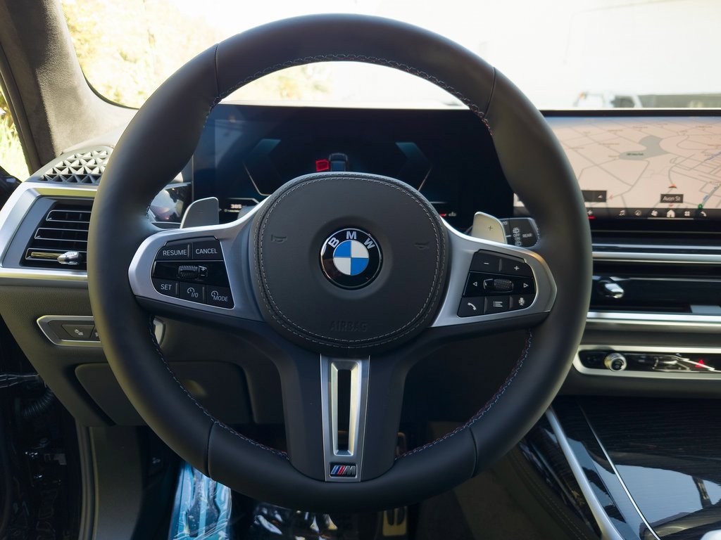 New 2026 BMW X7 M60i image 11