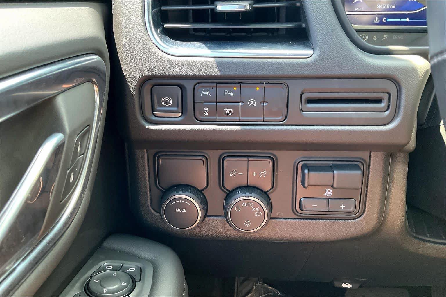 Certified 2024 Chevrolet Tahoe LT w/ LT Signature Package RWD image 33