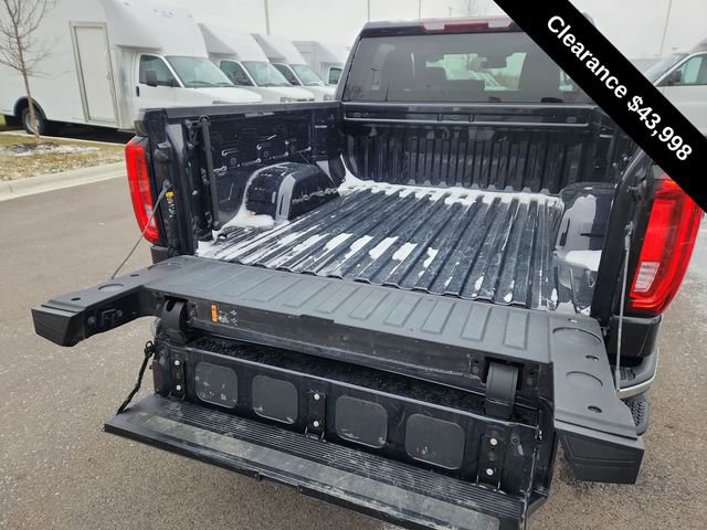 Used 2025 GMC Sierra 1500 SLT image 34