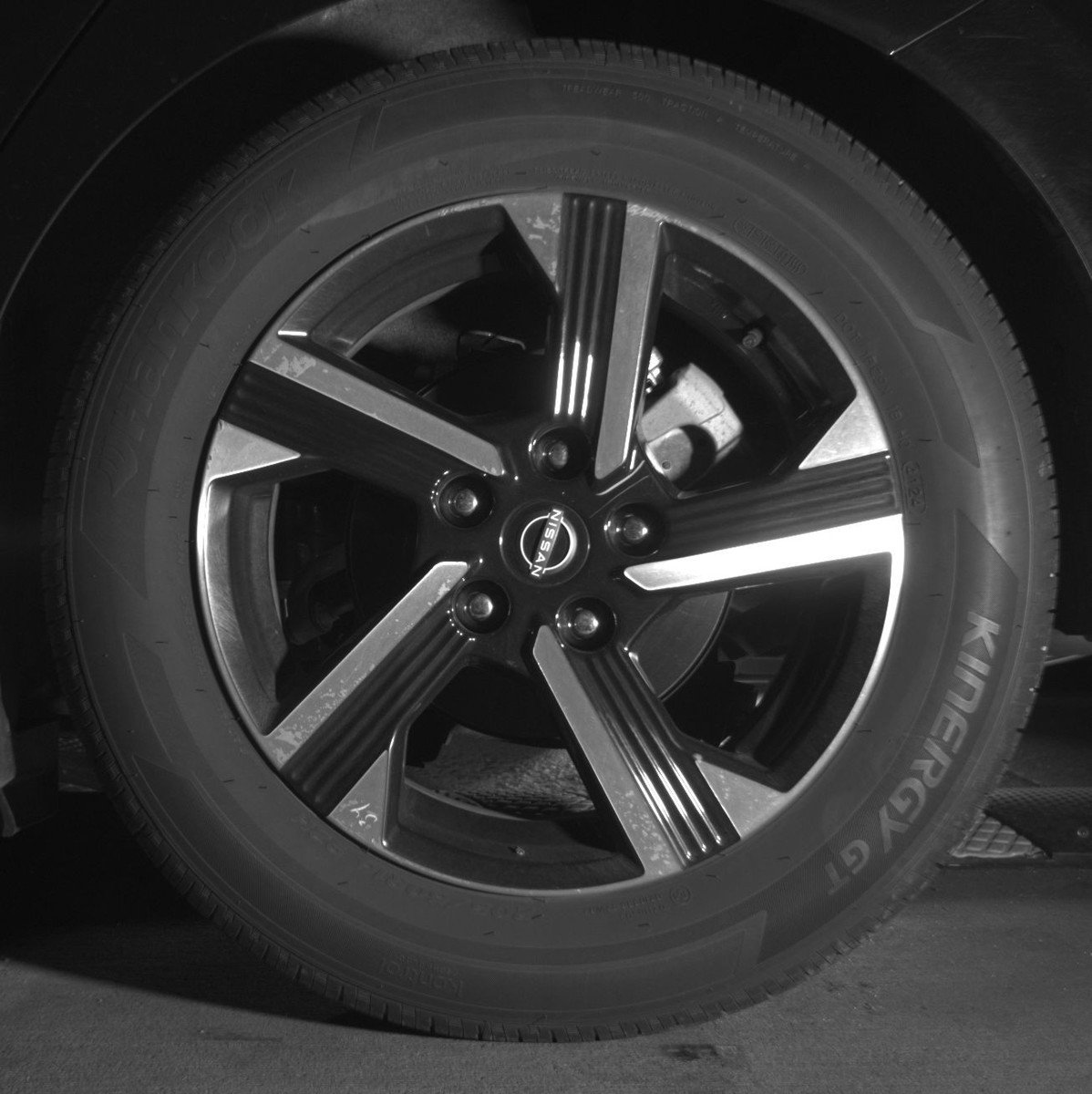 Used 2025 Nissan Sentra SV image 14