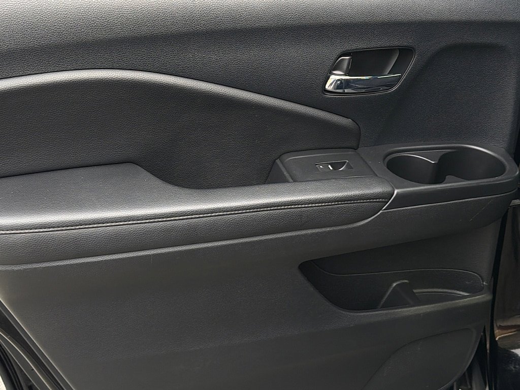 Used 2022 Honda Pilot Sport image 9