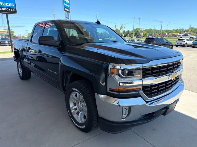 Used 2019 Chevrolet Silverado 1500 LT w/ All Star Edition AWD/4WD image 3