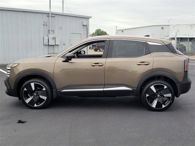 New 2026 Nissan Kicks SR image 4