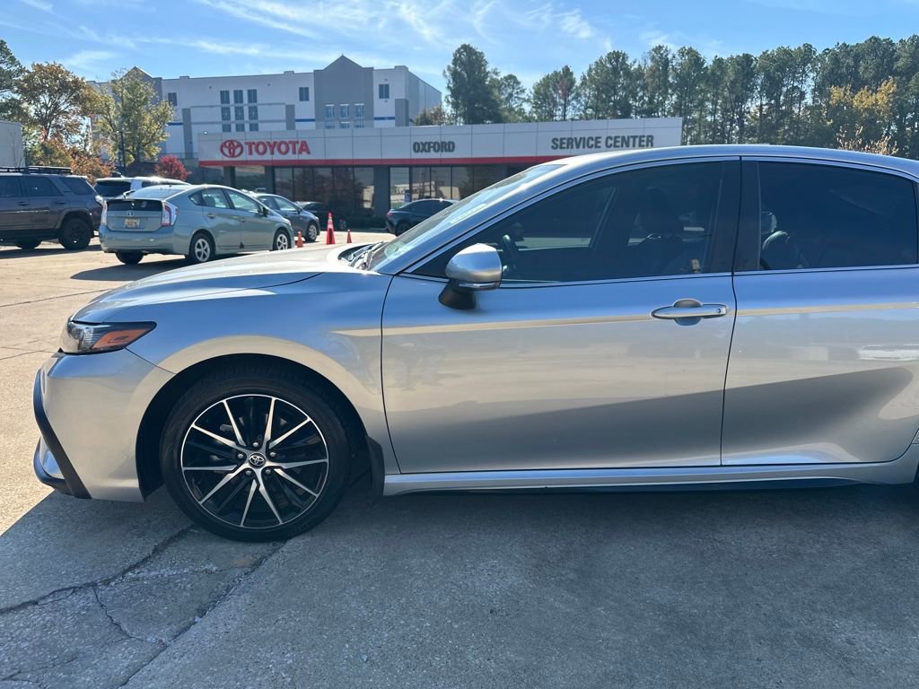 Used 2023 Toyota Camry SE w/ Convenience Package image 29