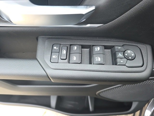 New 2026 RAM 1500 4x4 Crew Cab image 15