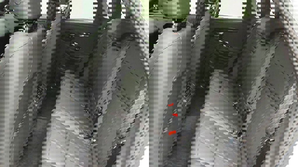 Used 2024 Land Rover Range Rover Evoque Dynamic SE image 21