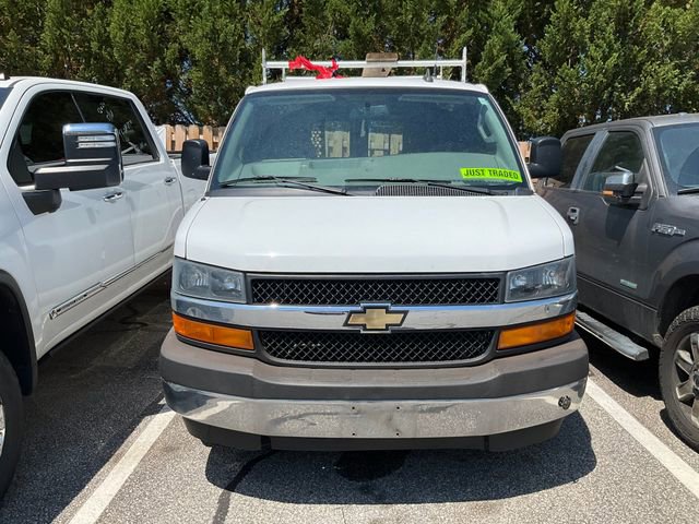 Used 2022 Chevrolet Express 2500 w/ Driver Convenience Package RWD image 2