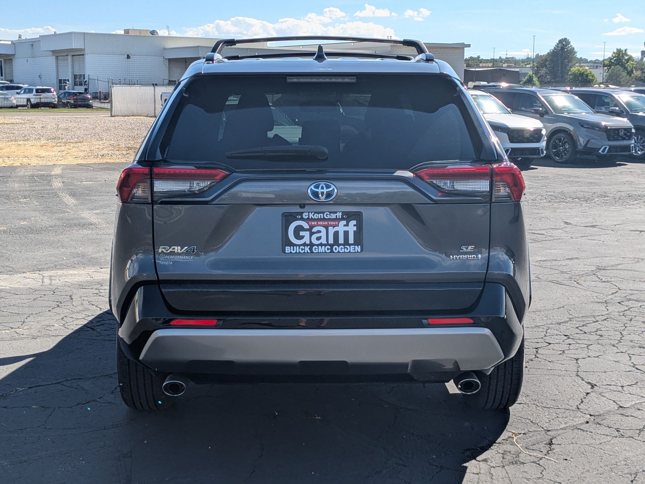 Used 2024 Toyota RAV4 SE w/ Convenience Package AWD/4WD image 4