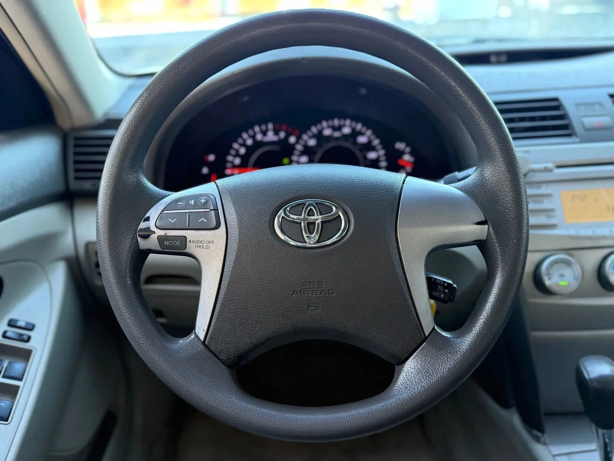 Used 2010 Toyota Camry image 24