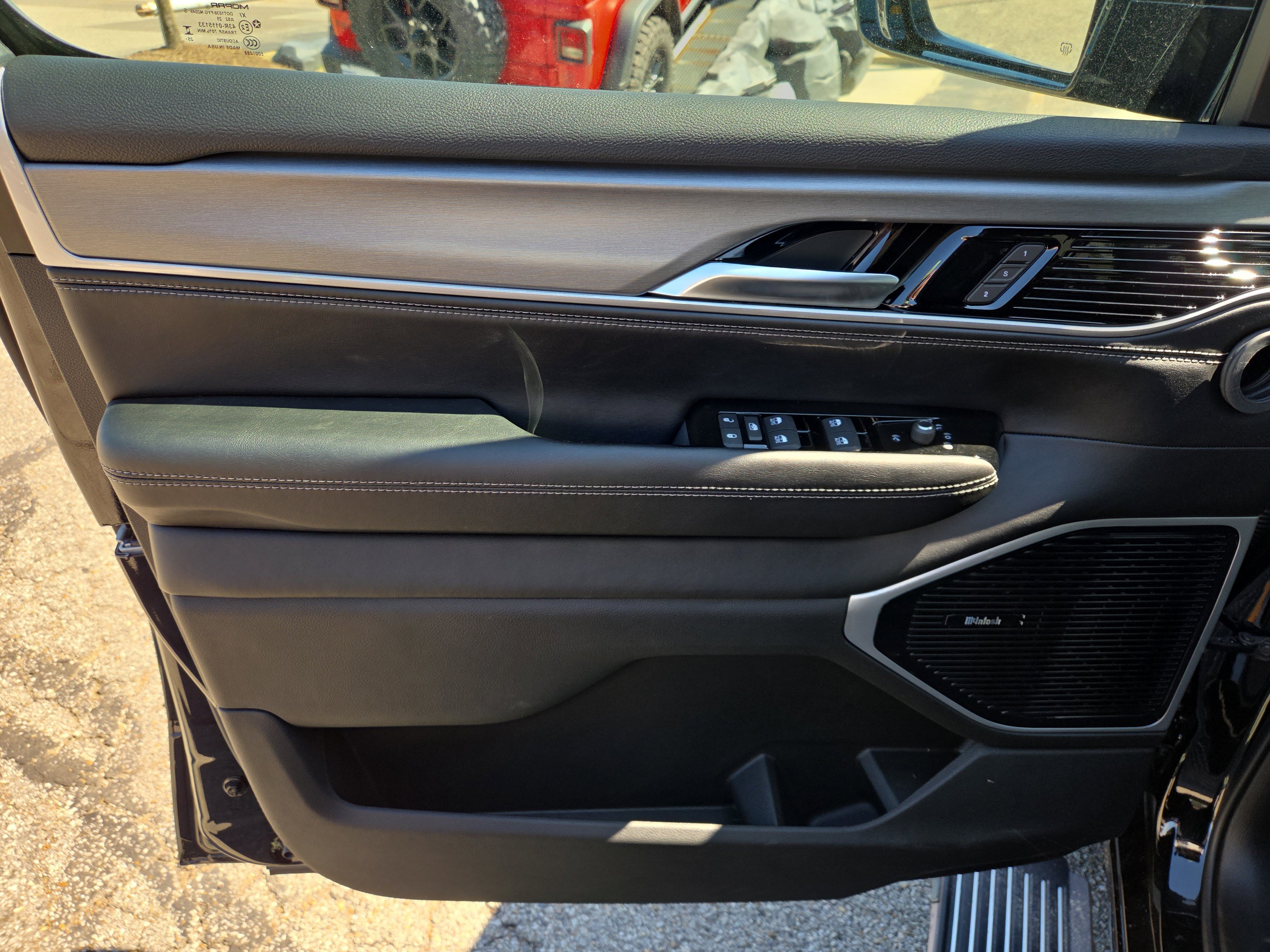 New 2026 Jeep Grand Wagoneer Limited image 5