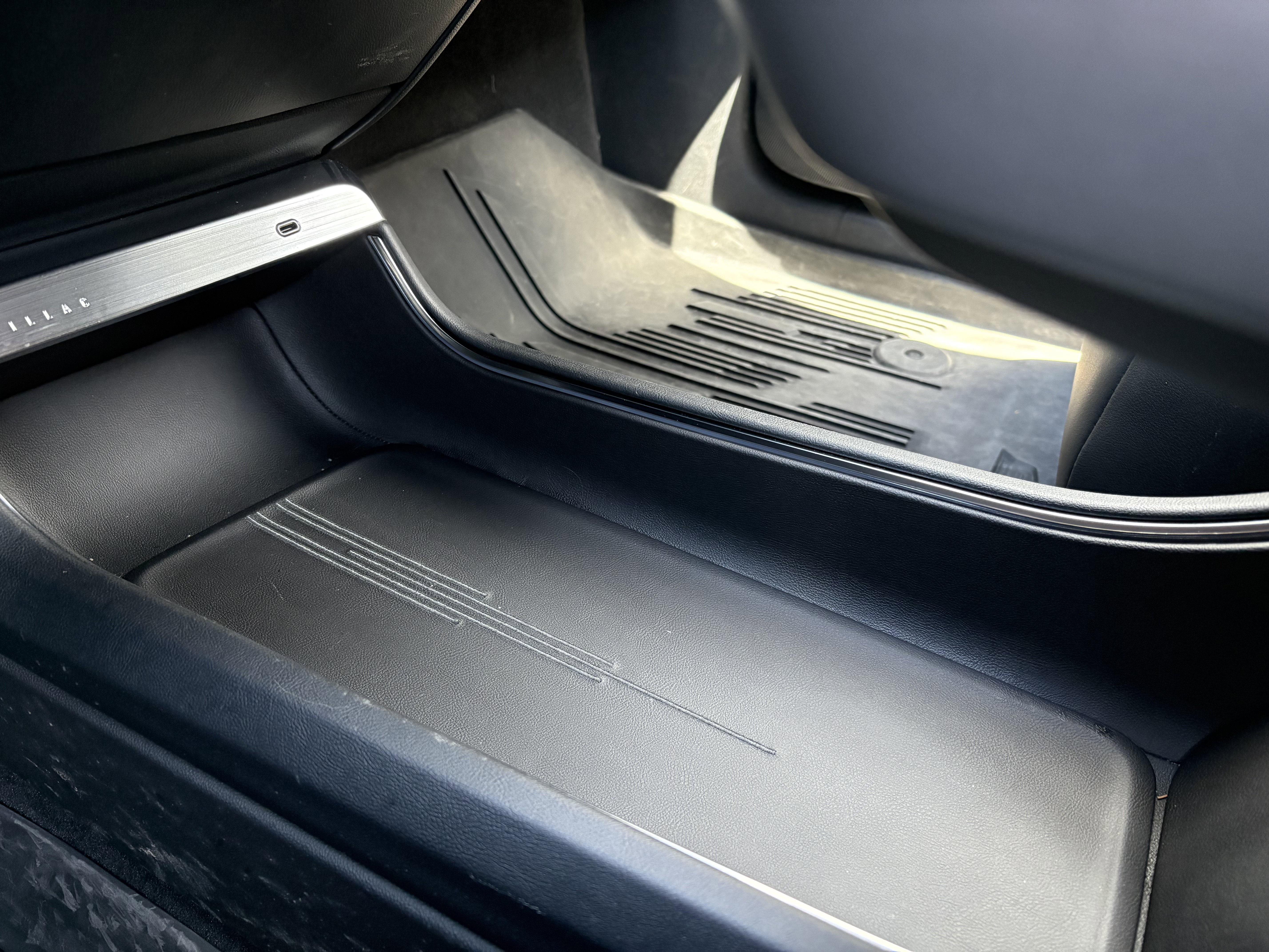 Used 2024 Cadillac Lyriq Sport w/ LPO, Floor Liner Package AWD/4WD image 26