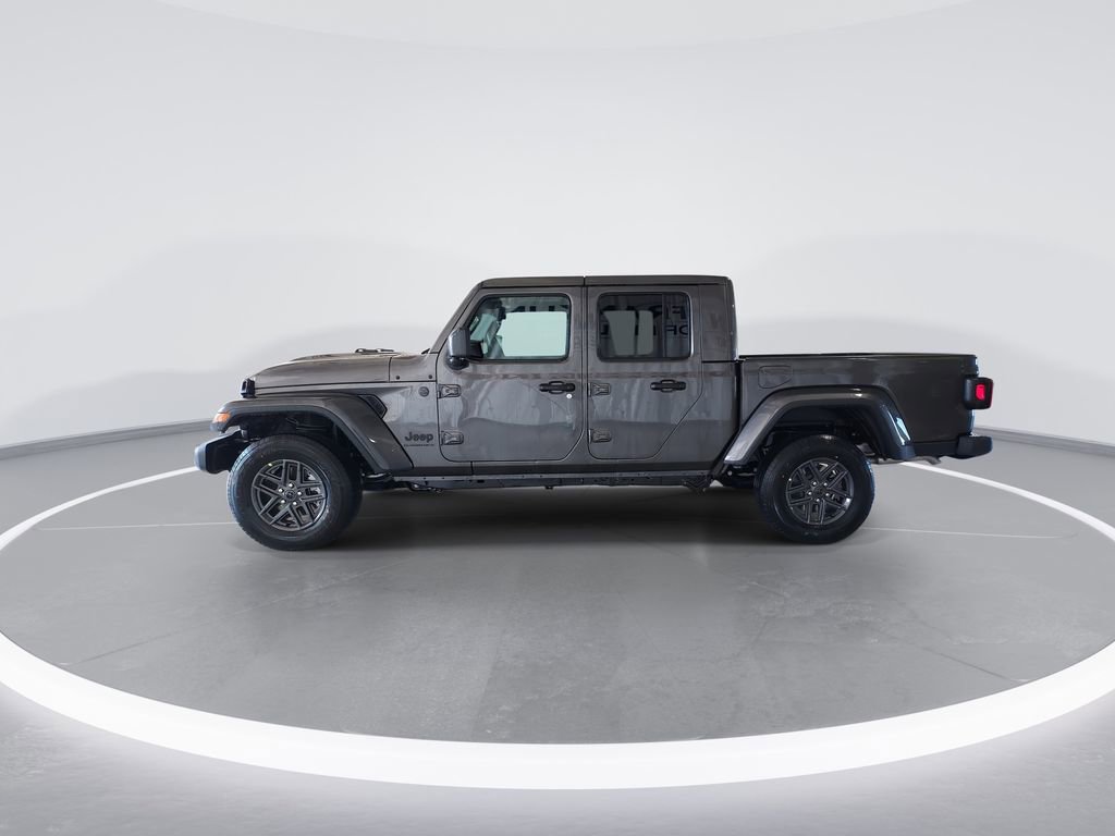 New 2025 Jeep Gladiator Sport image 5