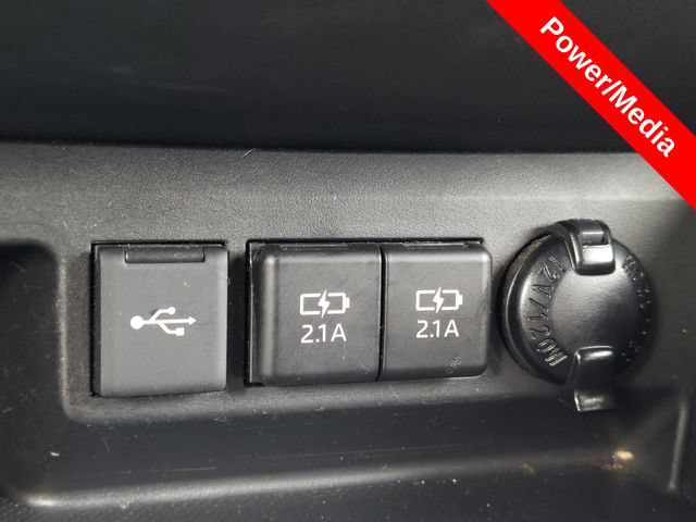 Certified 2021 Toyota Highlander Platinum AWD/4WD image 33