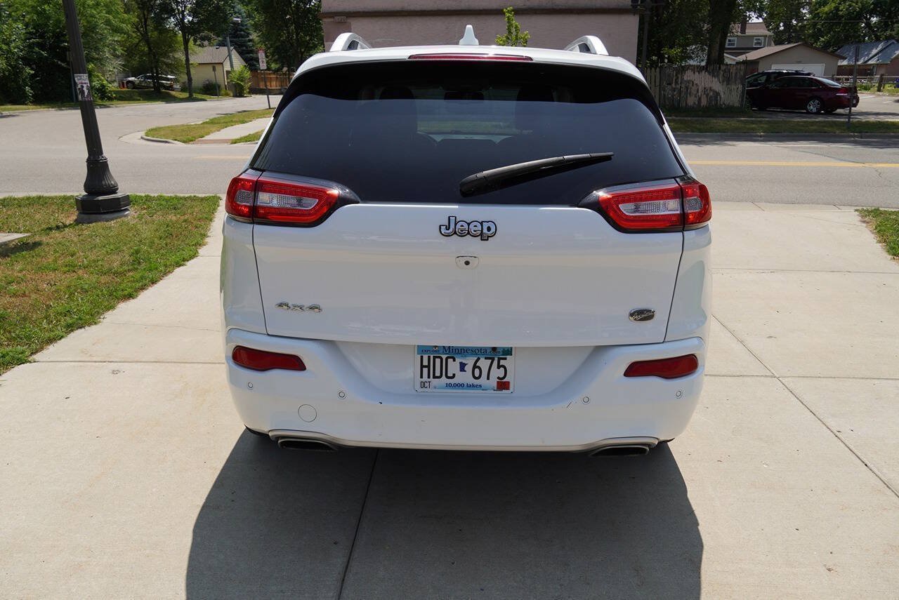 Used 2018 Jeep Cherokee Overland AWD/4WD image 26