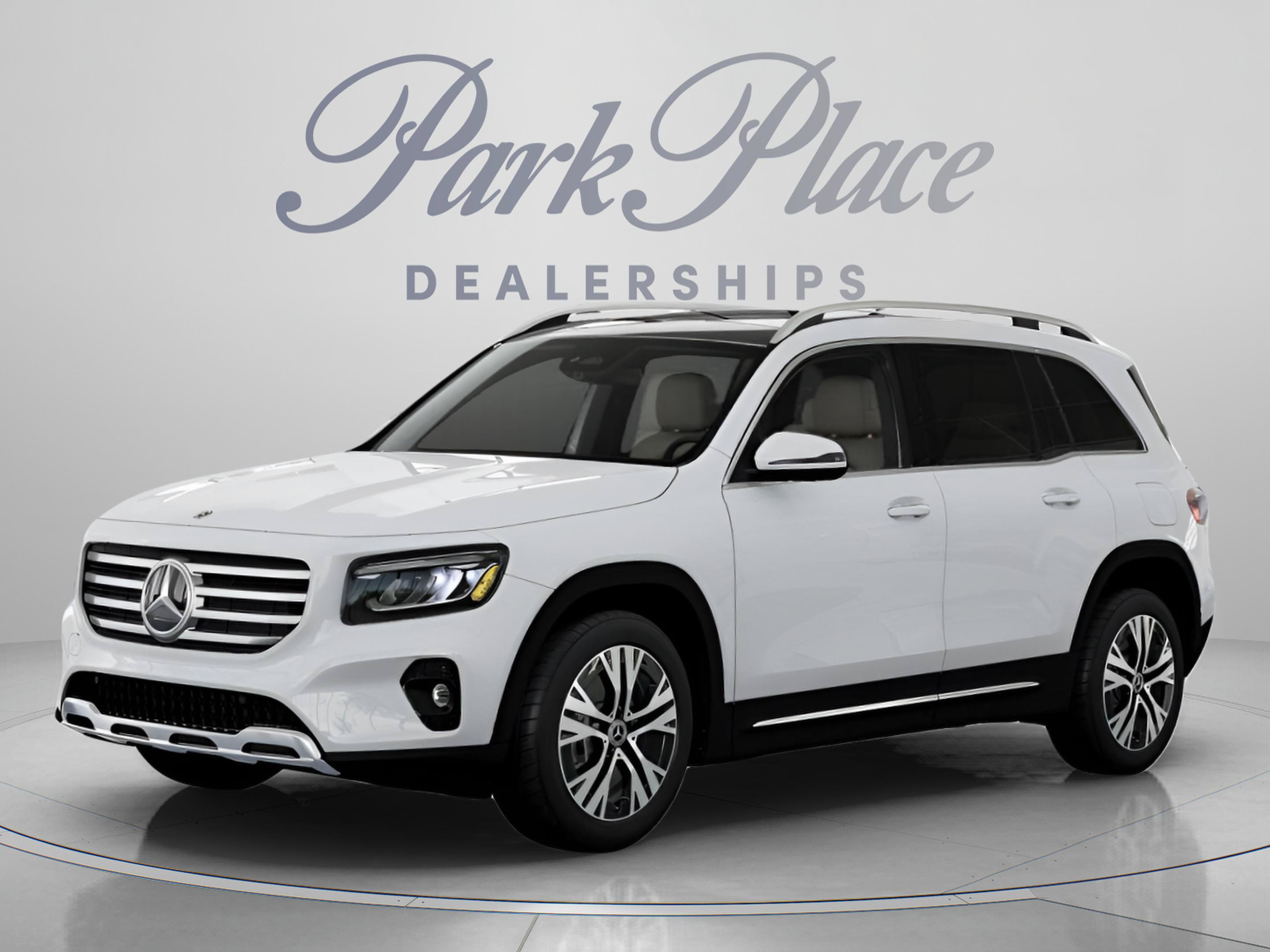 Used 2026 Mercedes-Benz GLB 250 image 1