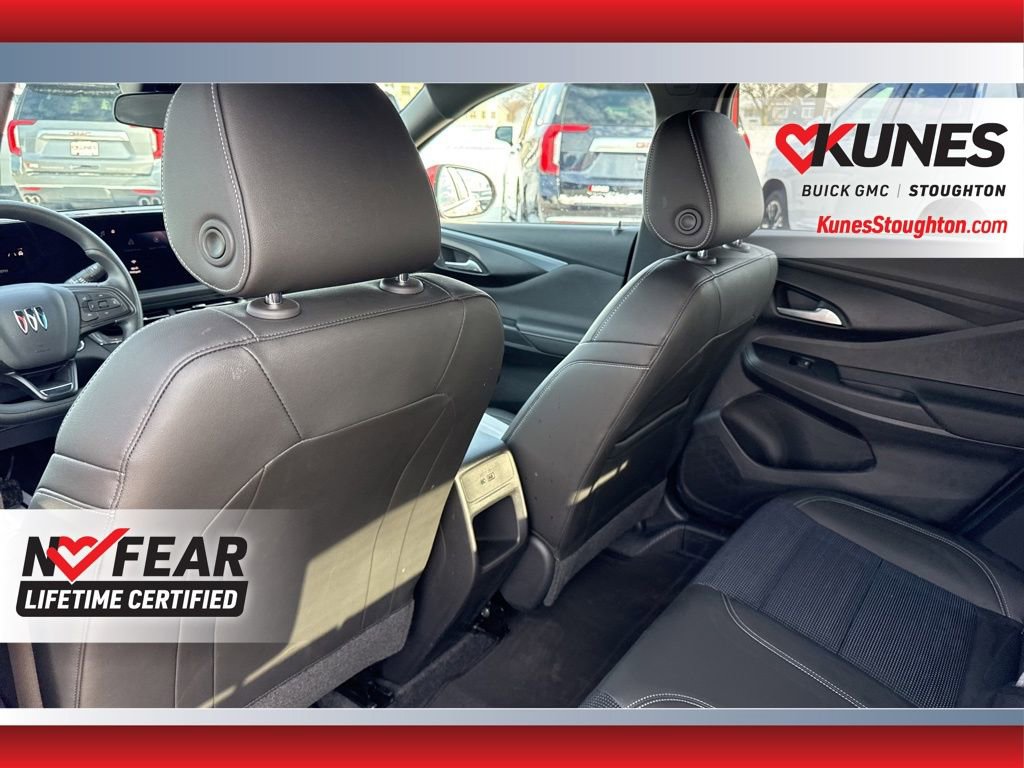 Used 2024 Buick Envista Preferred w/ Advanced Safety Package image 37