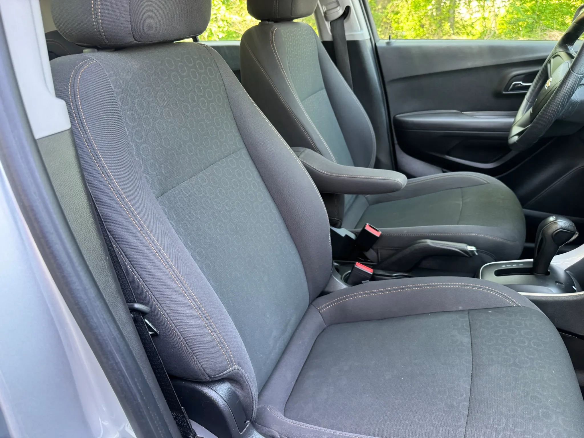 Used 2017 Chevrolet Trax LS image 28