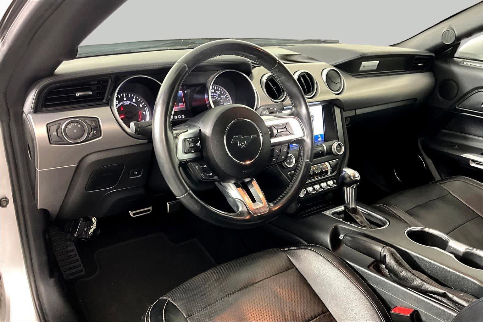 Used 2019 Ford Mustang Premium RWD image 16