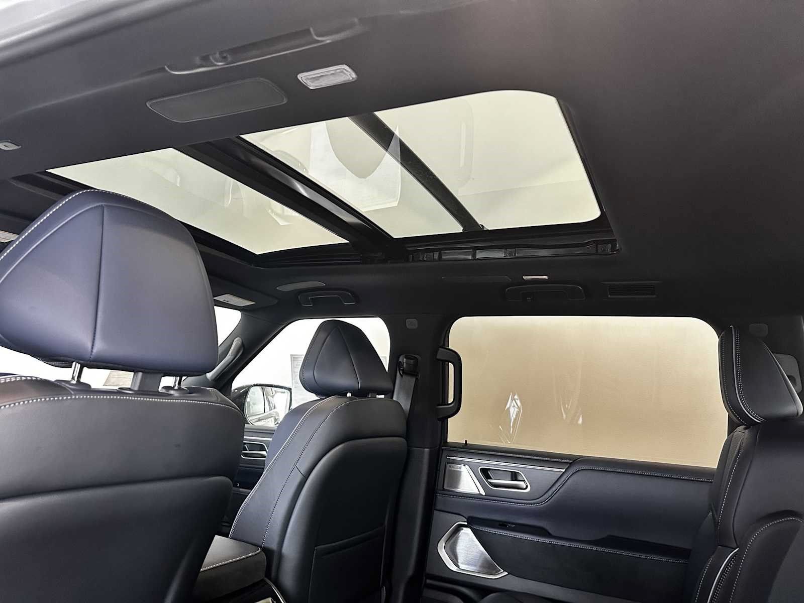 New 2027 INFINITI QX80 Sensory w/ Sport Exterior Package AWD/4WD image 15
