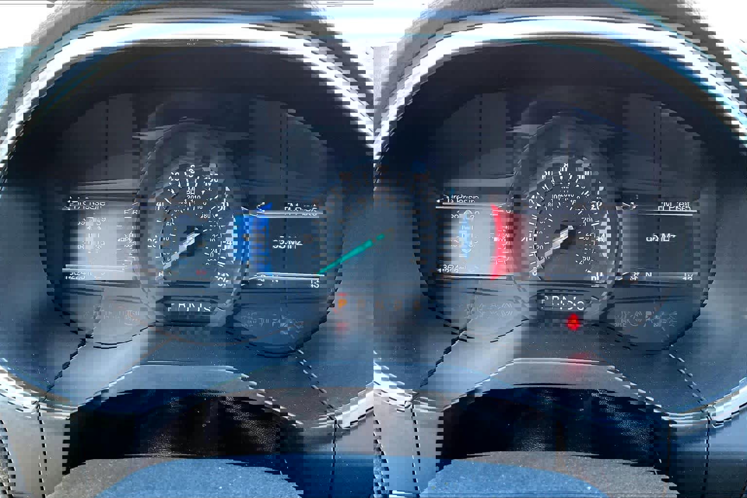 Used 2017 Ford Edge Titanium w/ Technology Package image 25