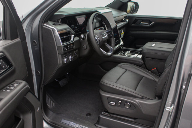 New 2026 GMC Yukon Denali w/ Denali Reserve Package AWD/4WD image 11