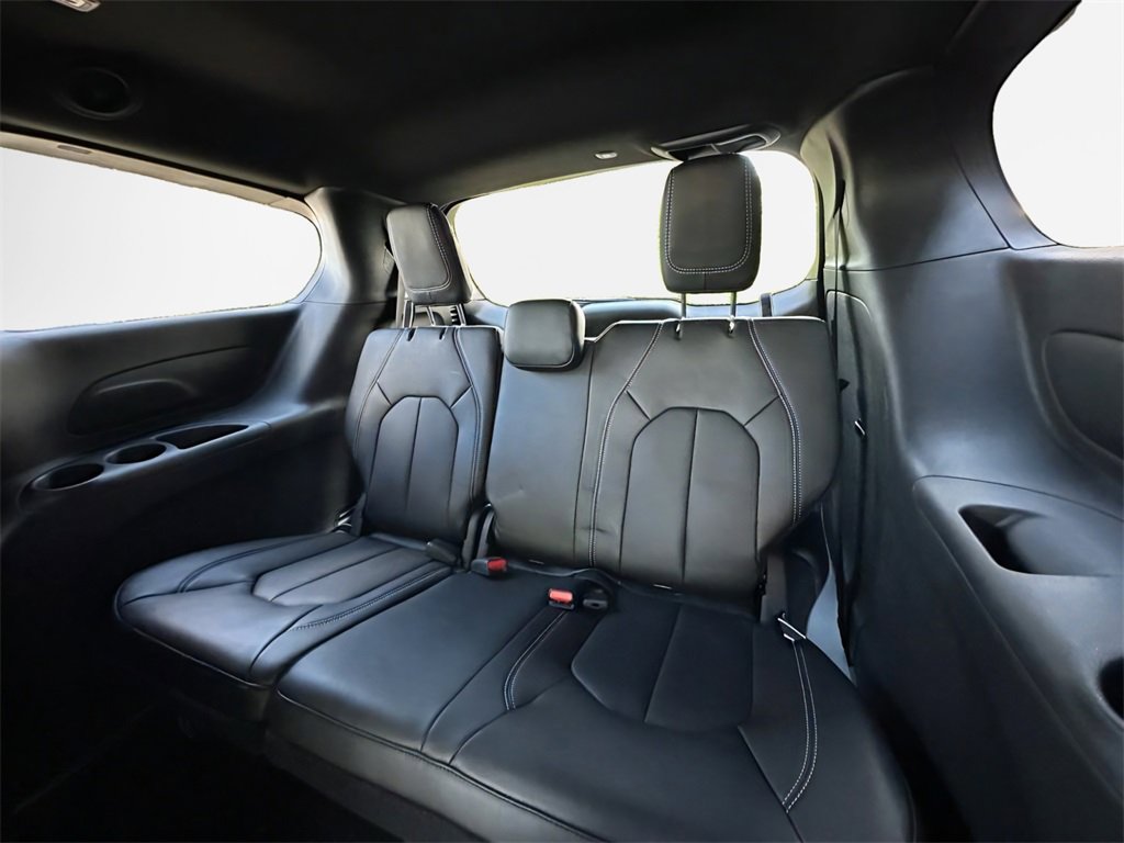 New 2026 Chrysler Pacifica Select image 23
