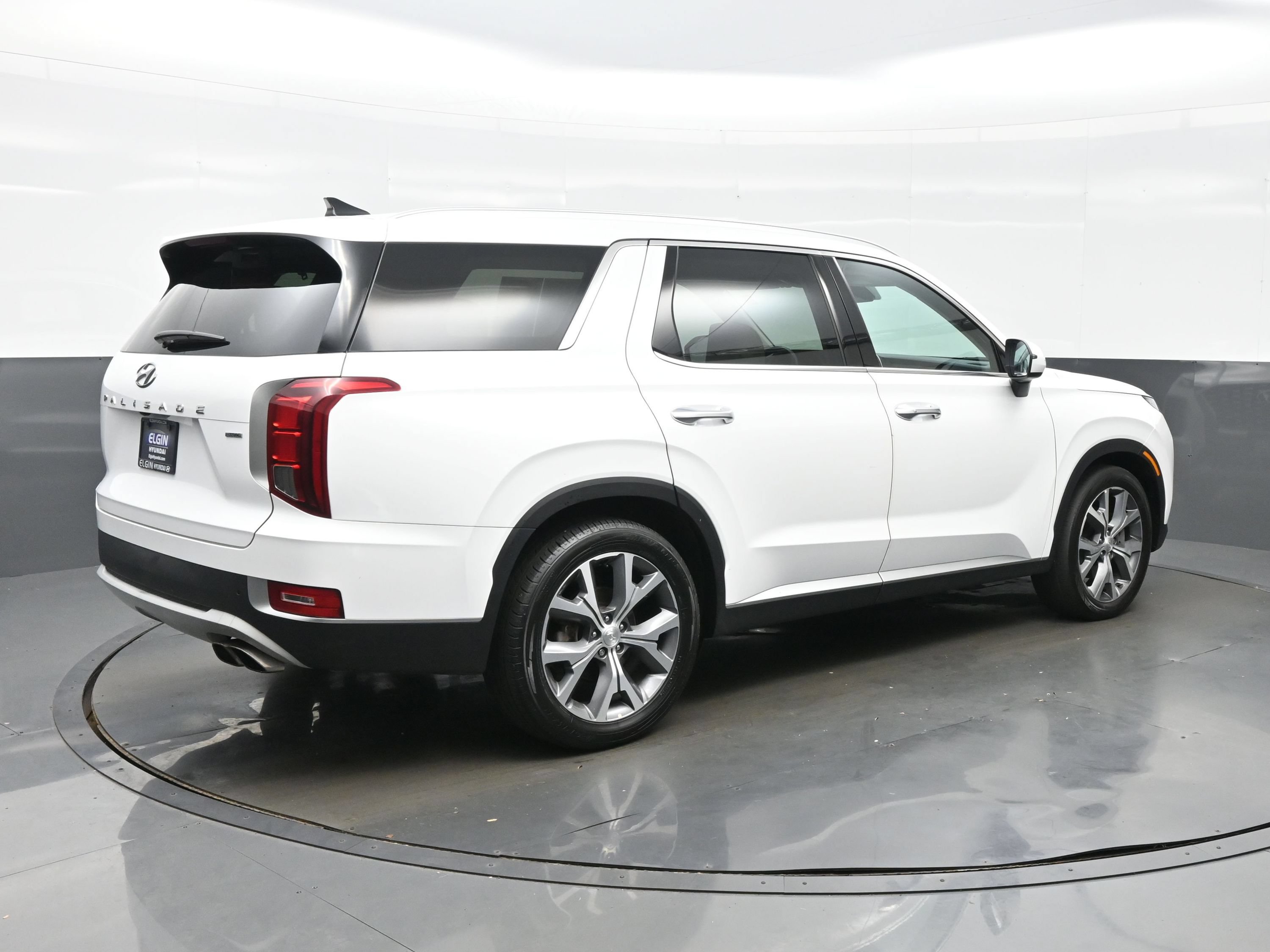 Used 2022 Hyundai Palisade SEL w/ Premium Package AWD/4WD image 6