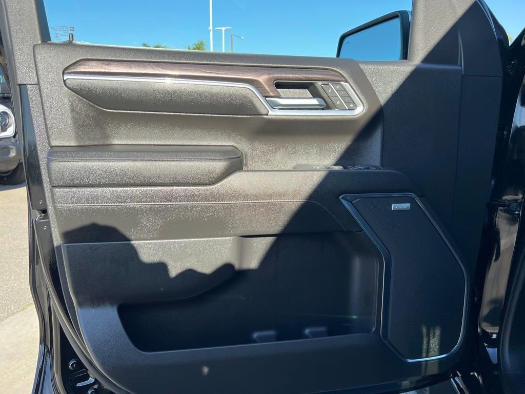 Used 2023 Chevrolet Silverado 1500 LTZ image 16