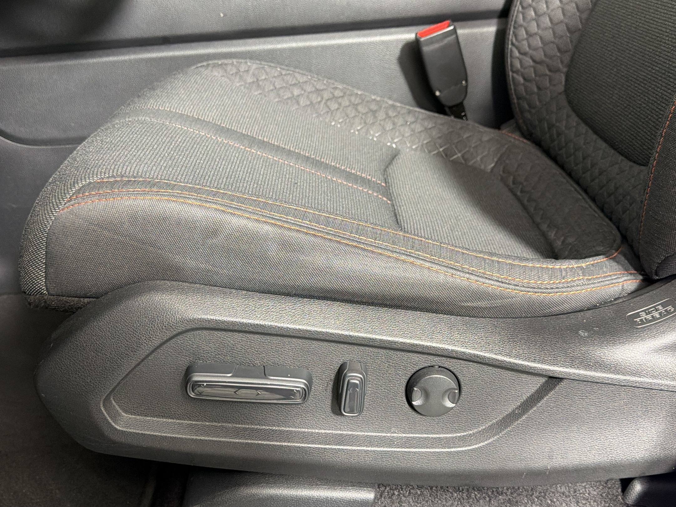 Used 2024 Honda Pilot Sport image 13