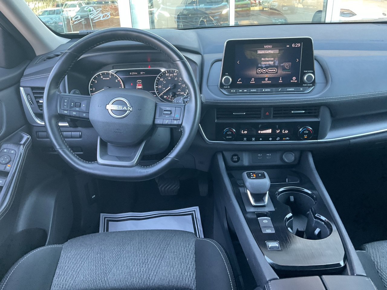 Used 2025 Nissan Rogue SV FWD image 12