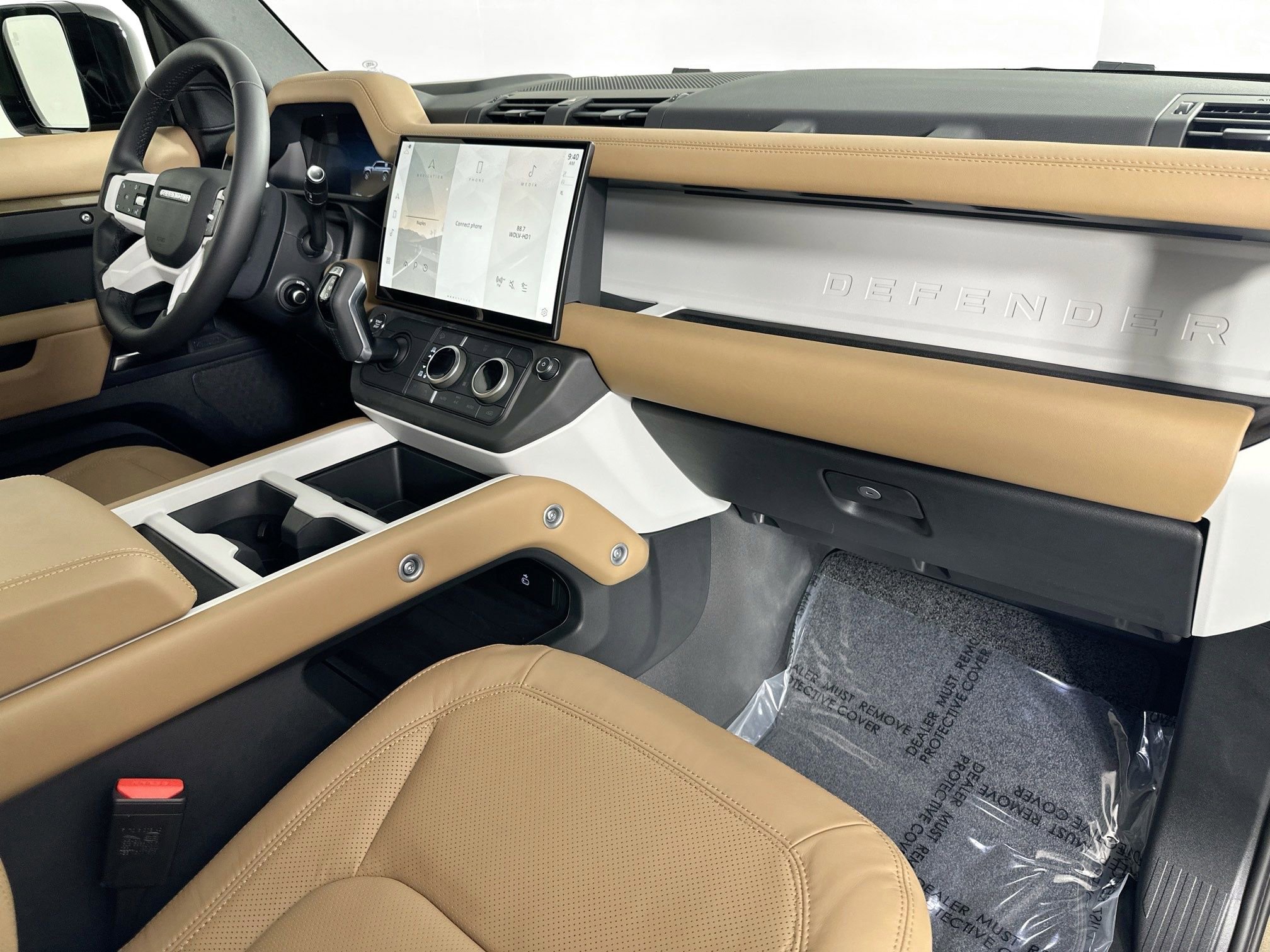 Used 2026 Land Rover Defender 110 X-Dynamic SE image 27