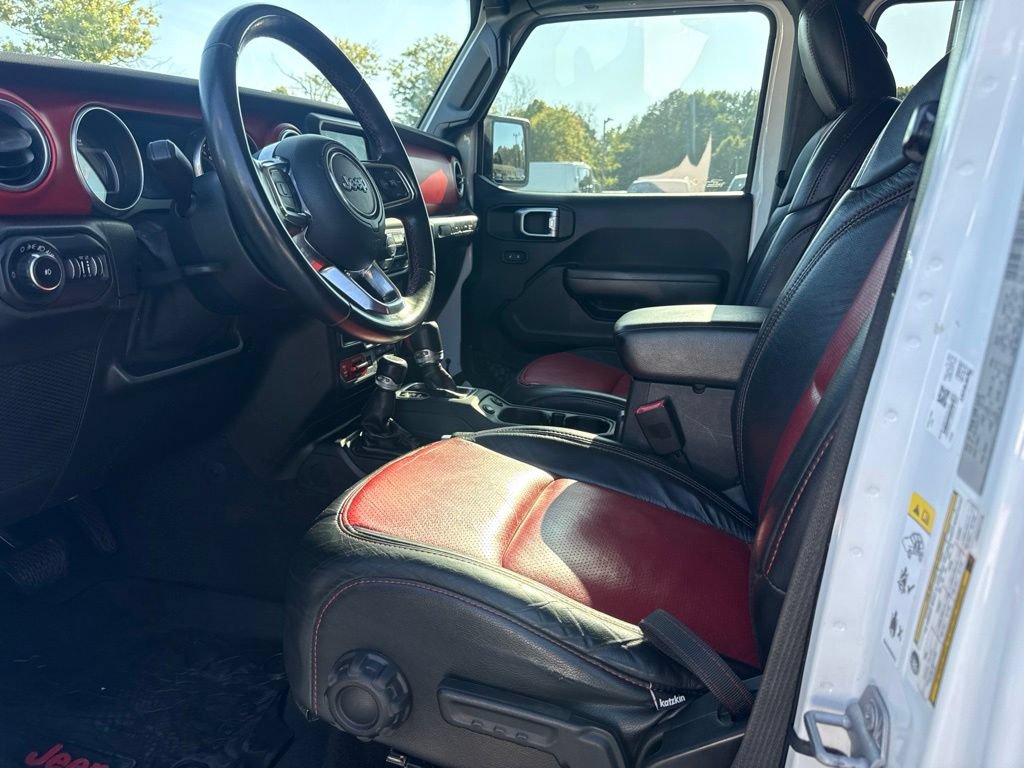 Used 2018 Jeep Wrangler Unlimited Rubicon AWD/4WD image 3
