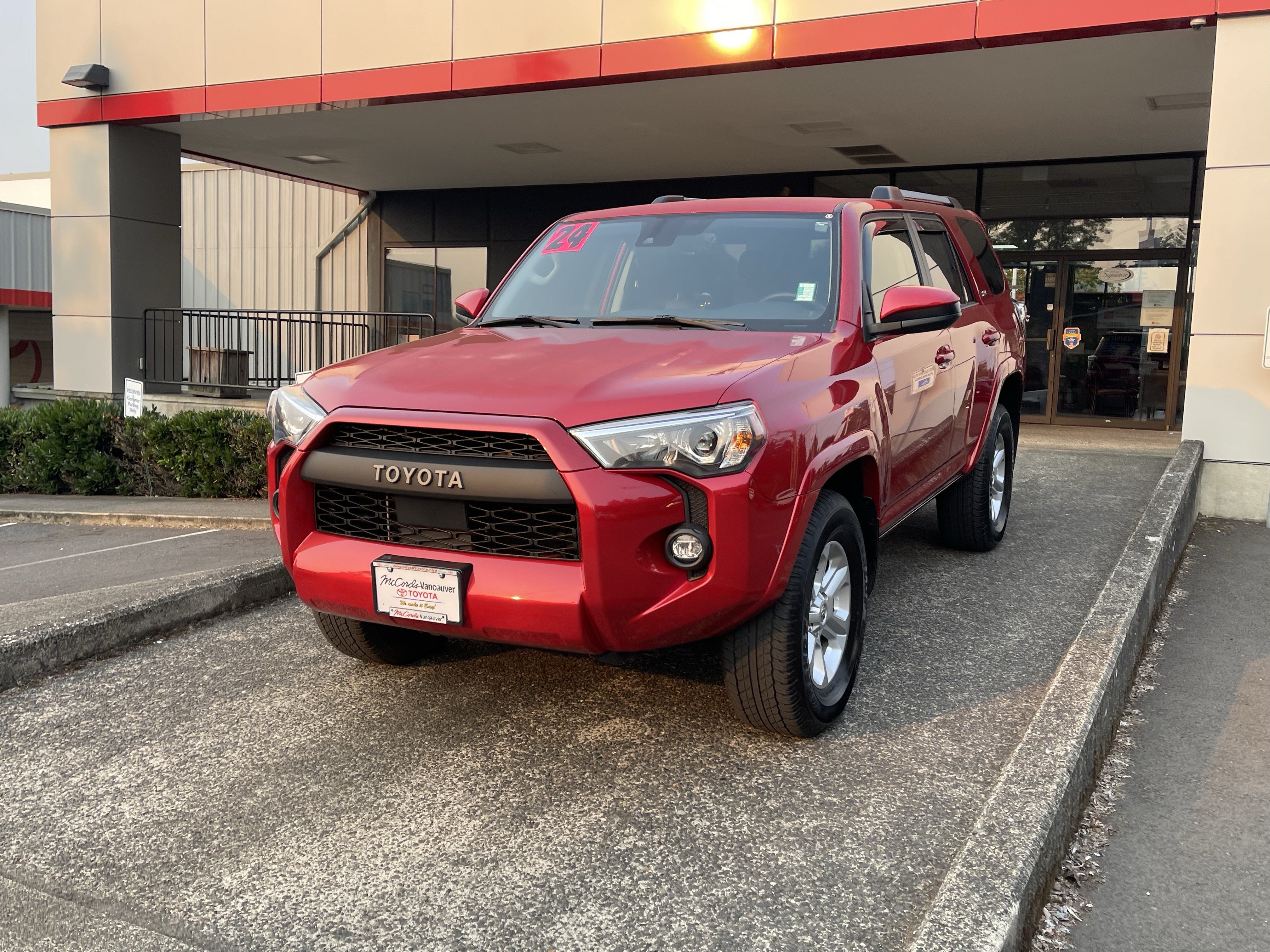 Certified 2024 Toyota 4Runner SR5 AWD/4WD image 3